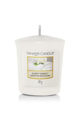 Yankee Candle FLUFFY TOWELS™ Świeca votive 49 g